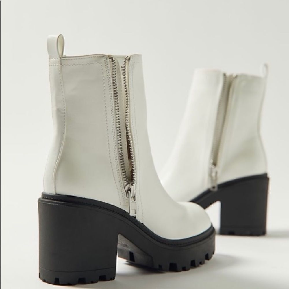UO zip up boot - Picture 2 of 4